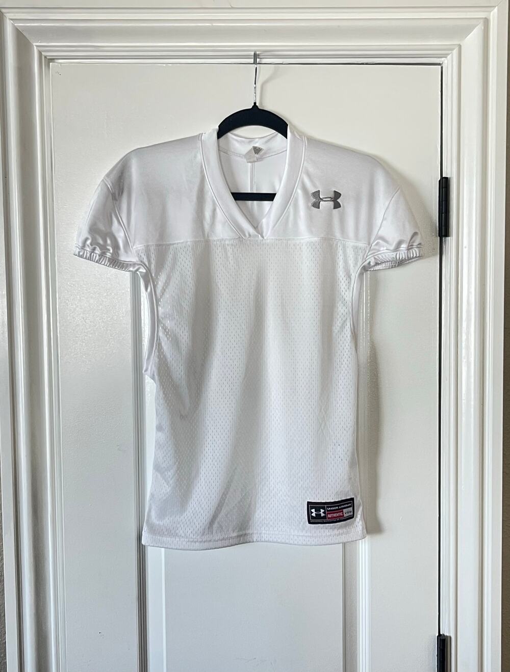 Under Armour Boys Jersey Shirt  Activewear Small